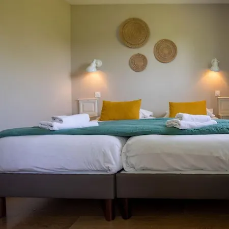 호텔 Logis - Le Bellaroc - 2 Etoiles Et Restaurant 2*