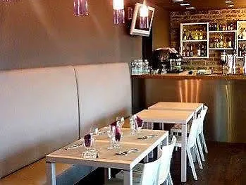 Logis - Le Bellaroc - 2 Etoiles Et Restaurant 2*