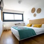 Logis - Le Bellaroc - 2 Etoiles Et Restaurant 로카마두르