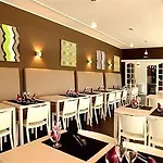 Logis - Le Bellaroc - 2 Etoiles Et Restaurant 2* 로카마두르
