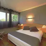 Logis - Le Bellaroc - 2 Etoiles Et Restaurant 호텔 2*