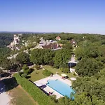 호텔 Logis - Le Bellaroc - 2 Etoiles Et Restaurant 2*