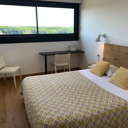 Logis - Le Bellaroc - 2 Etoiles Et Restaurant