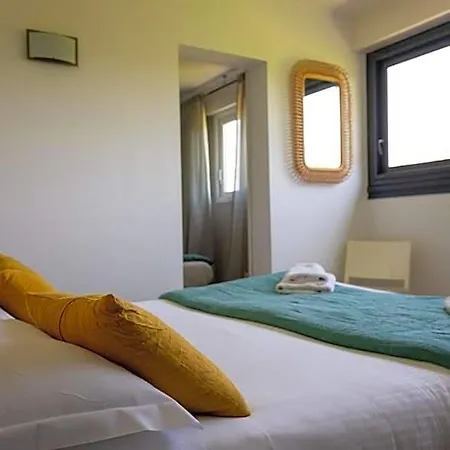 Logis - Le Bellaroc - 2 Etoiles Et Restaurant Ξενοδοχείο