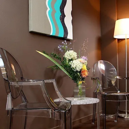 Logis - Le Bellaroc - 2 Etoiles Et Restaurant 2*