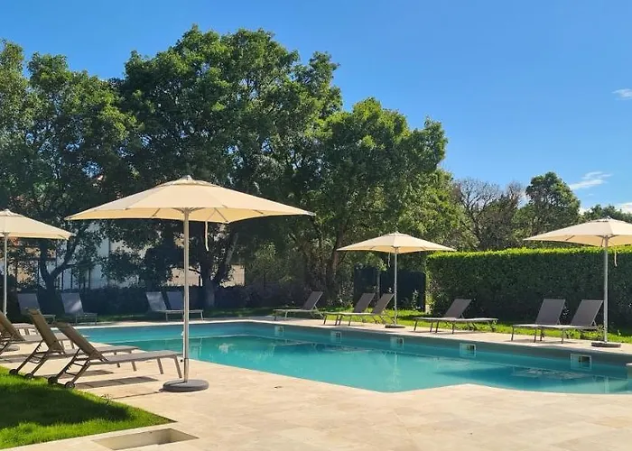 Hotel Logis - Le Bellaroc - 2 étoiles Et Restaurant Rocamadour