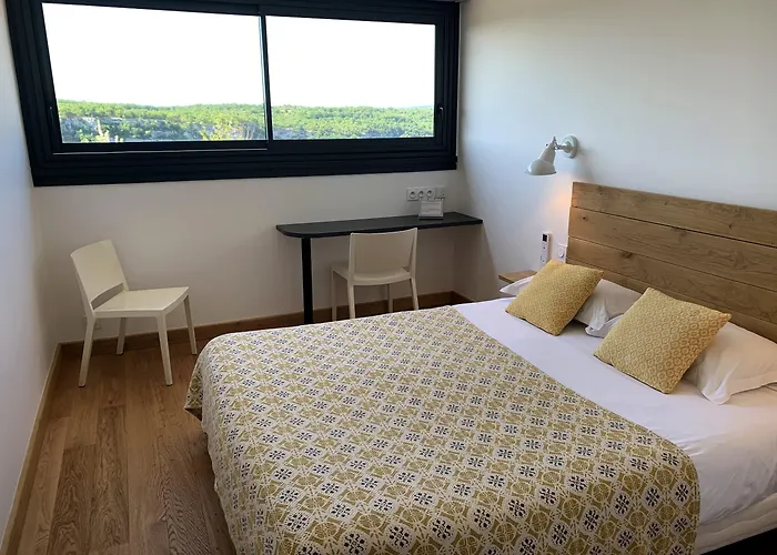 Logis - Le Bellaroc - 2 étoiles Et Restaurant