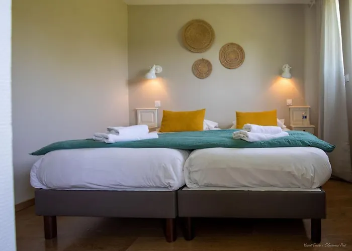 Hotel Logis - Le Bellaroc - 2 étoiles Et Restaurant 2*