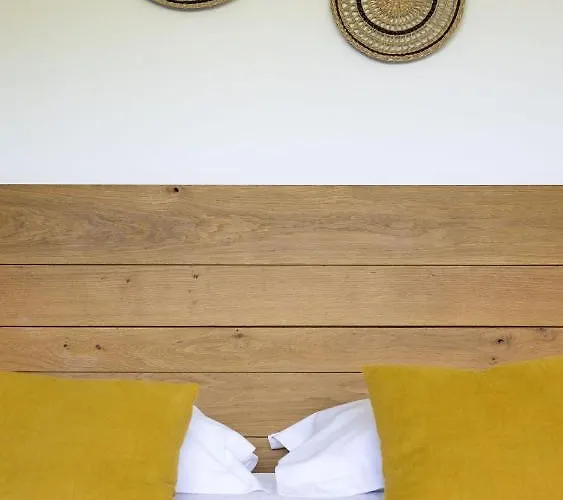 Logis - Le Bellaroc - 2 étoiles Et Restaurant Hotel 2*