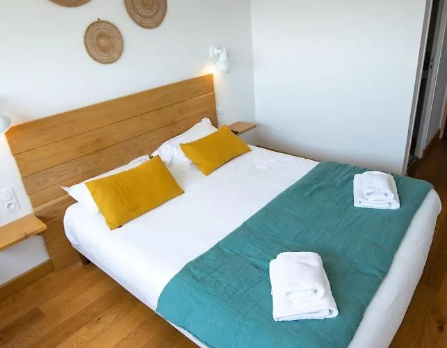 Logis - Le Bellaroc - 2 étoiles Et Restaurant